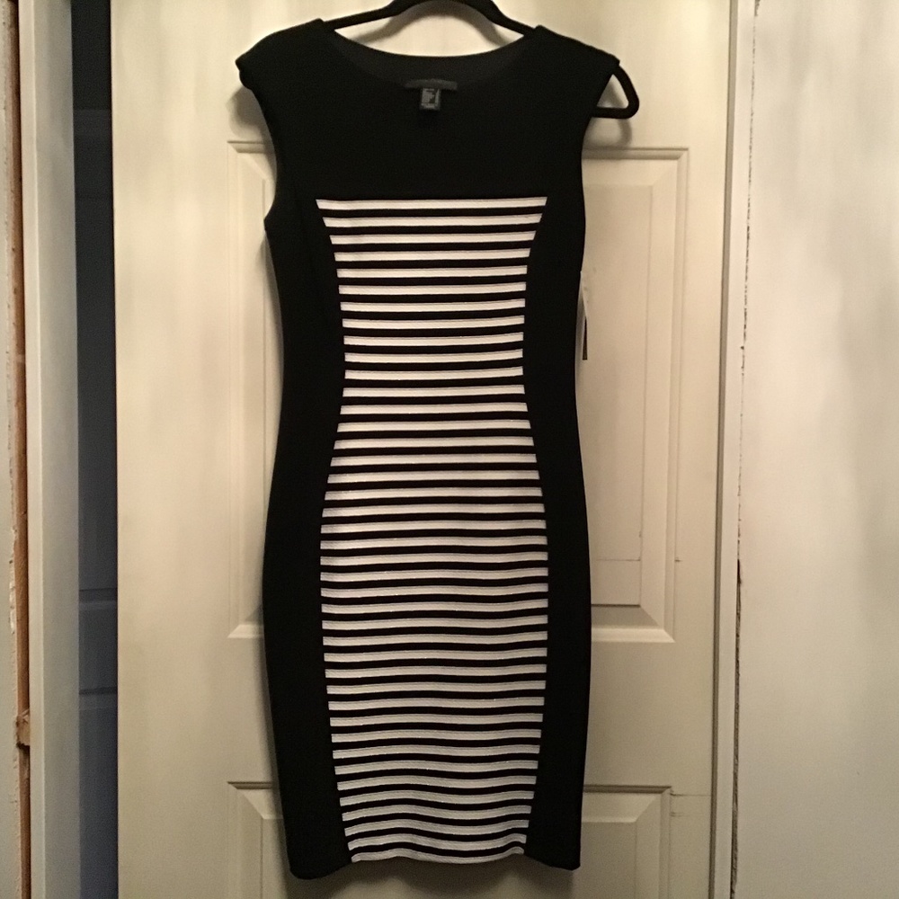 Frank Lyman Dress Size 4 CAN-USA.